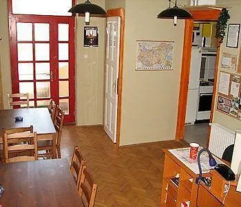 Hostal 7x24 *